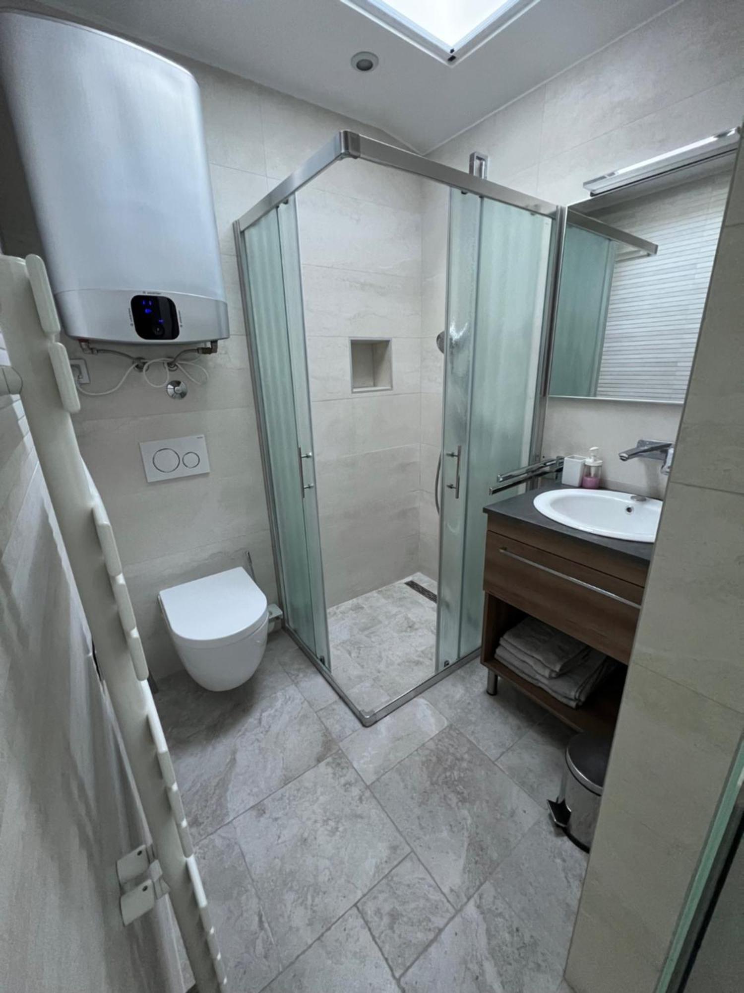 Alison Apartments เปรมันตูรา ภายนอก รูปภาพ