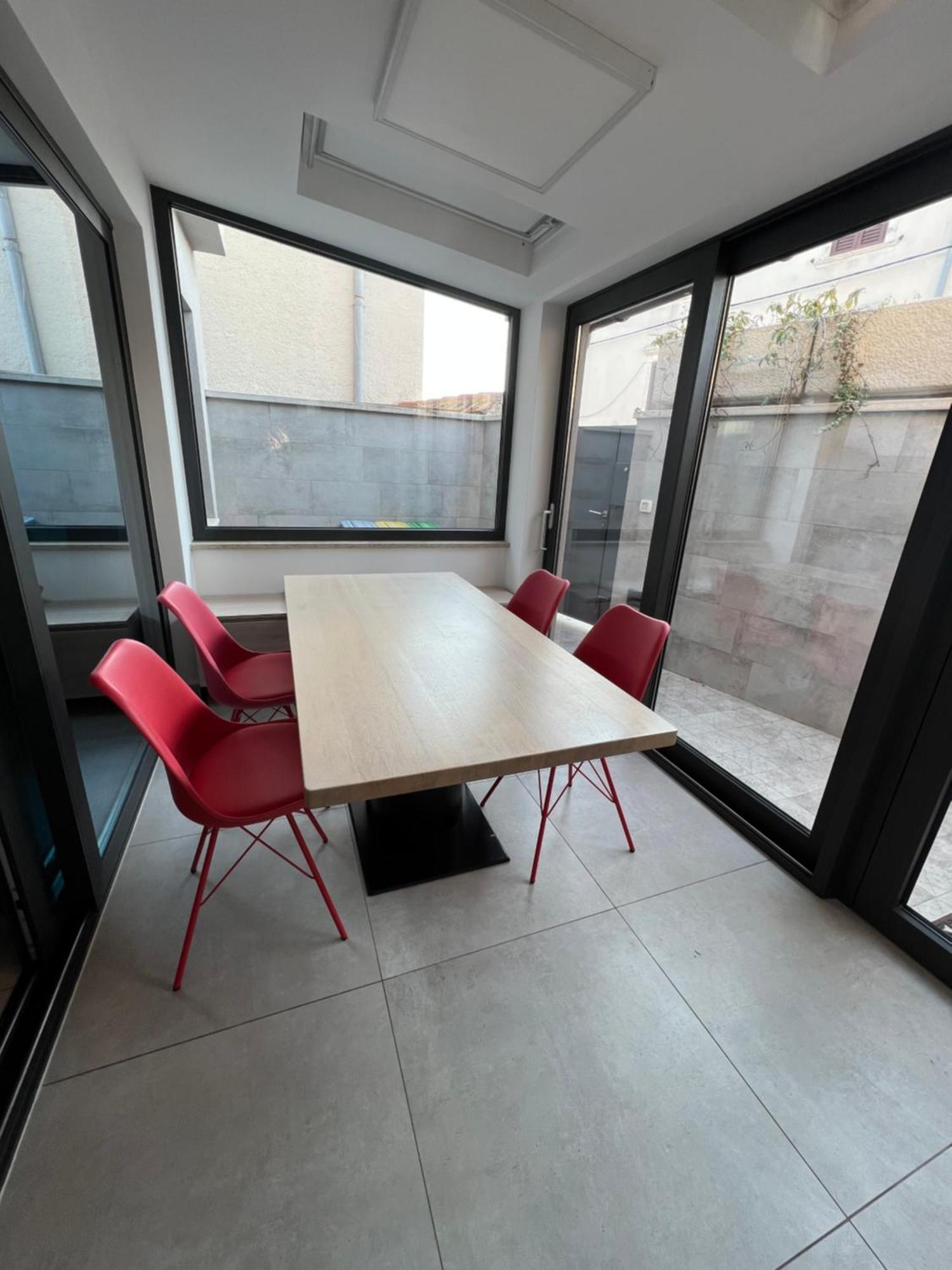 Alison Apartments เปรมันตูรา ภายนอก รูปภาพ