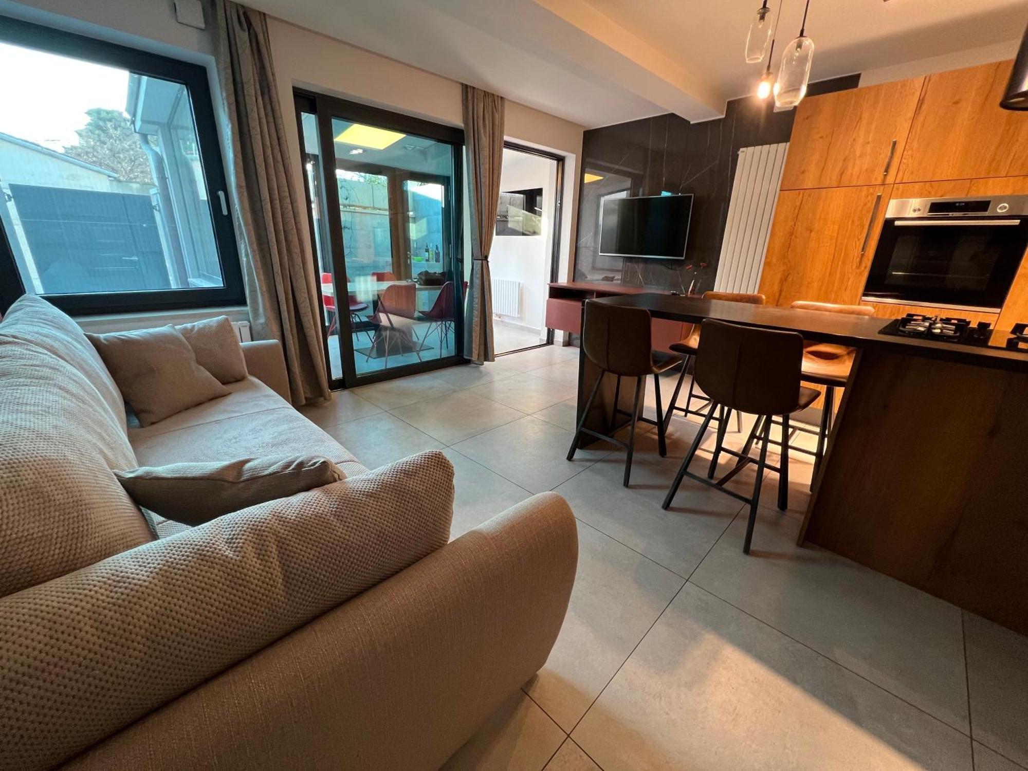 Alison Apartments เปรมันตูรา ภายนอก รูปภาพ