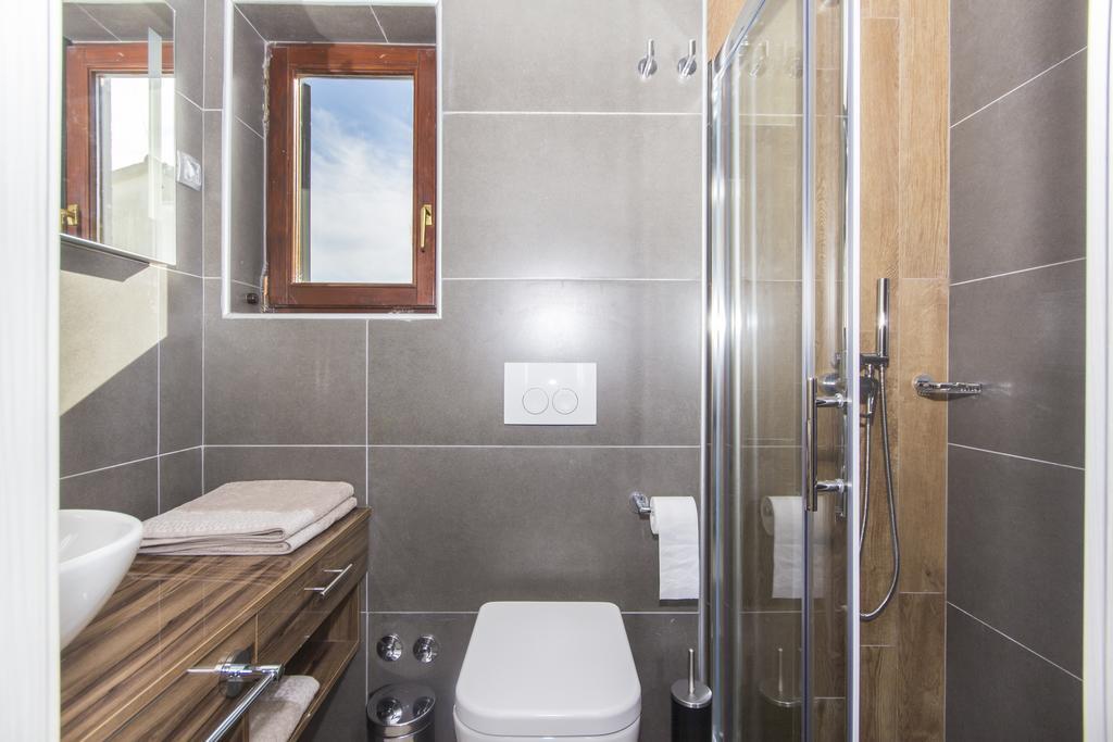 Alison Apartments เปรมันตูรา ภายนอก รูปภาพ