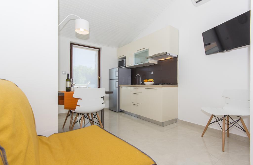 Alison Apartments เปรมันตูรา ภายนอก รูปภาพ