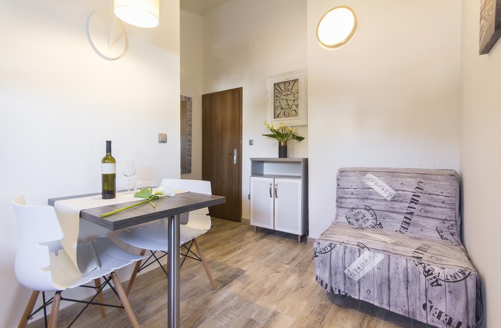 Alison Apartments เปรมันตูรา ภายนอก รูปภาพ
