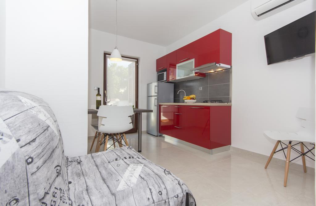 Alison Apartments เปรมันตูรา ภายนอก รูปภาพ