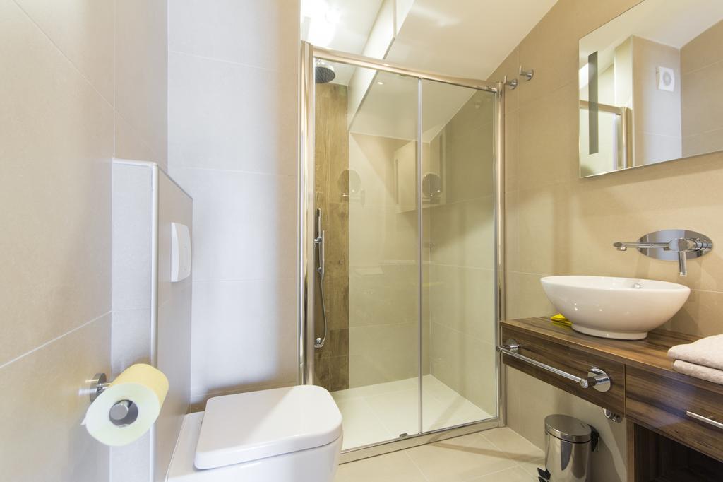 Alison Apartments เปรมันตูรา ภายนอก รูปภาพ