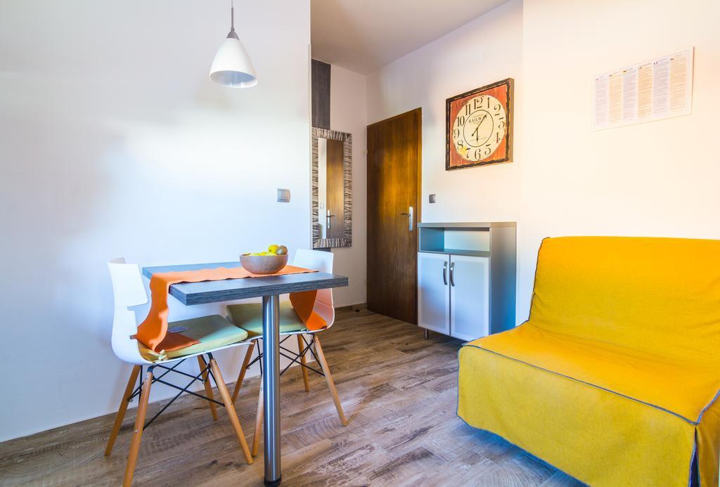 Alison Apartments เปรมันตูรา ภายนอก รูปภาพ
