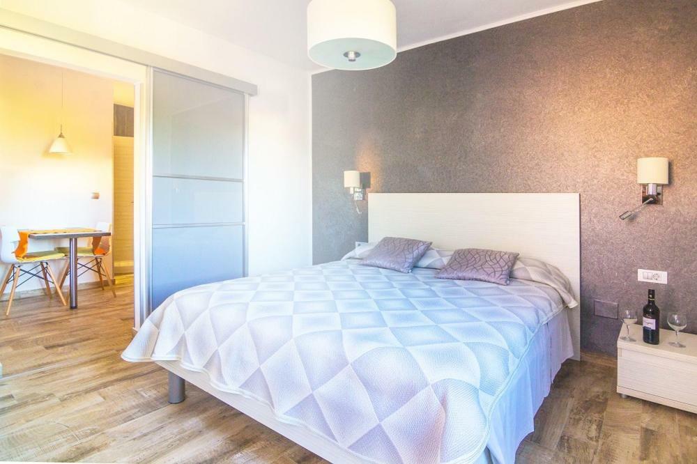 Alison Apartments เปรมันตูรา ภายนอก รูปภาพ